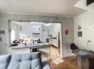 15a10f53f33f180ccbd6a5a1c7205f32e1055c03 · Sobrado com 4 Quartos à venda, 215 m² por R$ 694.741 - Jardim Las Vegas - Santo André/SP