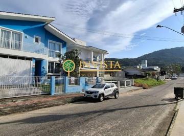 Casa · 208m² · 4 Quartos · 3 Vagas · Casa em Cidade Universitária Pedra Branca, Palhoça/SC de 208m² 4 quartos para locação R$ 9.500,00/me