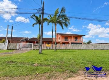 Casa · 242m² · 3 Quartos · 2 Vagas · Casa à venda - em Coroados