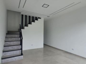 Casa en Venda de 2 quartos Jardim Palmeiras · Lindo sobrado com 2 suítes, localização excelente!