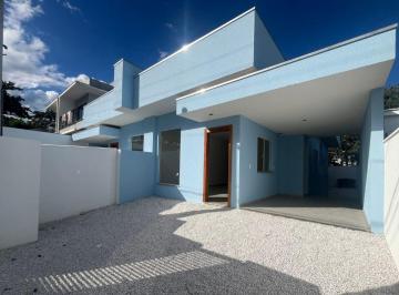 Casa de 1 quarto, · Lindo Geminado a venda em Zimbros, Bombinhas, SC.