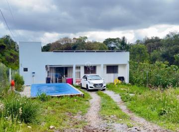 Casa · 60m² · 1 Quarto · 3 Vagas · Casa com piscina