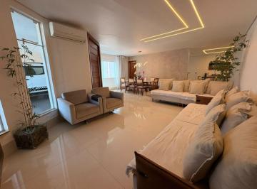 Casa de 4 quartos, Vicente Pires · CASA ALTO PADRÃO VICENTE PIRES 4 QUARTOS PISCINA AQUECIDA ÁREA GOURMET COMPLETA ARMÁRIOS ÁREA VERDE