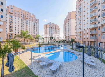 Apartamento de 2 quartos, Curitiba · APTO 2 QUARTOS E VARANDA COM CHURRASQUEIRA