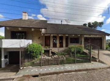 Casa · 940m² · 7 Quartos · 9 Vagas · Casa com 7 quartos no bairro Petrópolis, em Caxias do Sul.
