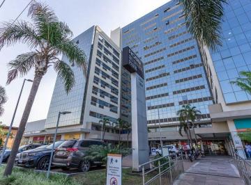 Comercial · 60m² · 2 Quartos · 75 Vagas · Loja Comercial Ampla com Fachada Envidraçada e Excelente Visibilidade.