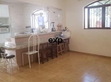 Casa · 208m² · 3 Quartos · 3 Vagas · Casa - Jardim Itália - Vinhedo/SP.