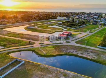 Terreno · 360m² · Terreno Fundos Lago no condomínio Lake fechado na Itapeva em Torres RS