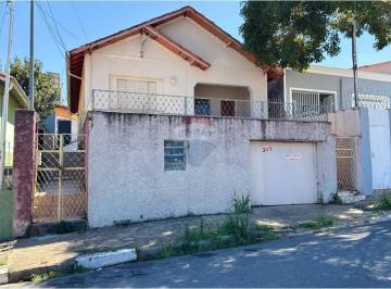 Casa · 137m² · 3 Quartos · 1 Vaga · Imóvel amplo na Vila Municipal – Espaço de sobra para transformar e valorizar