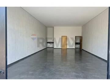 Comercial · 17 Vagas · Salas Comerciais para alugar,de 101m² por R$9.000-Cond. Isali Center - Jardim do Lago - Atibaia/SP