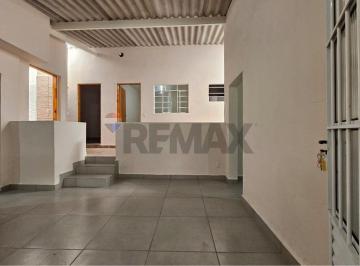 Casa · 120m² · 3 Quartos · 2 Vagas · "Aluguel: Casa 3 Quartos em Valinhos"