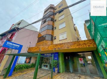 Apartamento · 77m² · 2 Quartos · 1 Vaga · Apartamento reformado de 2 quartos e 1 vaga de garagem no bairro Cidade Baixa