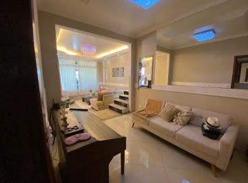 124cb59265fb43451adea491fe57cea62f66f4ee · Casa com 4 dormitórios à venda, 206 m² por R$ 850.000,00 - Centenário - Varginha/MG
