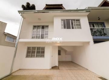 3e5ac6b97f05ee98e9d0362bbb6286a55b3187f1 · Sobrado Tríplex com 3 quartos, sendo 1 suíte para alugar no bairro Hauer - Curitiba/PR