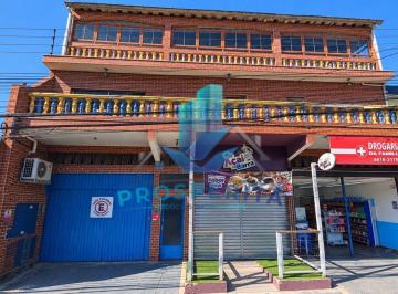 Casa · 265m² · 2 Quartos · 1 Vaga · Casa no Centro de Cotia – Excelente Potencial Comercial em Localização Estratégica