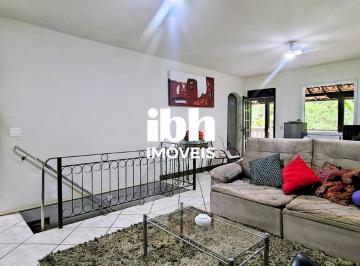 Casa · 200m² · 3 Quartos · 4 Vagas · Casa à venda em condomínio fechado - Nova lima