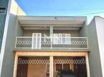 Casa · 203m² · 4 Quartos · 2 Vagas · Casa á Venda no Centro de Salto/SP.