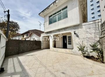 Casa · 200m² · 4 Quartos · 3 Vagas · Sobrado para aluguel no bairro Ponta da Praia
