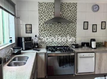 Casa · 154m² · 3 Quartos · 2 Vagas · Sobrado residencial à venda no Bairro Campestre, Santo André – 158 m² e 2 vagas