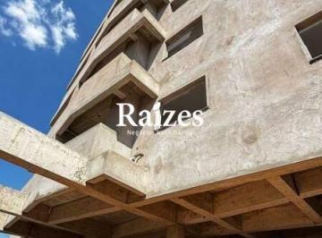 Apartamento · 118m² · 3 Quartos · 2 Vagas · Apartamento residencial à venda no Bairro Santa Mônica em Uberlândia com 3 quartos sendo 1 suíte