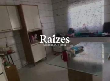 Casa · 212m² · 3 Quartos · 3 Vagas · Casa à venda no Bairro Pampulha, em Uberlândia: 3 quartos, suíte e 3 vagas