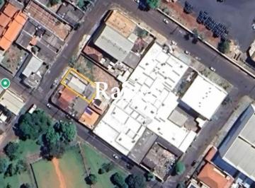 Casa · 300m² · 5 Quartos · 5 Vagas · Colônia residencial à venda no Bairro Marta Helena, em Uberlândia