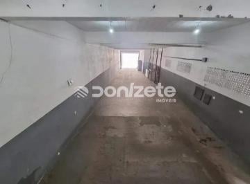 Comercial · 722m² · 4 Vagas · Galpão Comercial para Aluguel com 721,64 m² em Vila Metalúrgica, Santo André