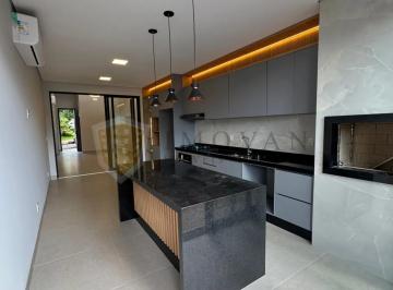 Casa · 255m² · 3 Quartos · 4 Vagas · Casa no San Marco com 3 suítes, piscina aquecida e escritório