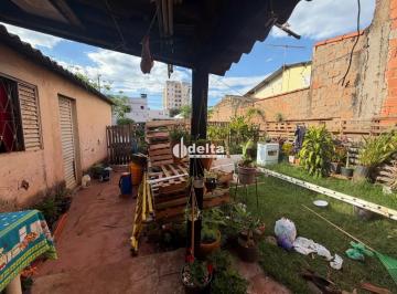 Photo 1 · Terreno disponível para venda no bairro Jardim Brasília em Uberlândia-MG.
