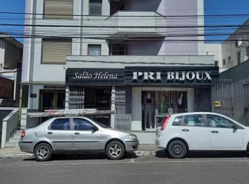 whatsapp-image-2024-02-02-at-12-31-511708381207442_fhd.webp · Ampla loja para locação em excelente localização central, com 94m²