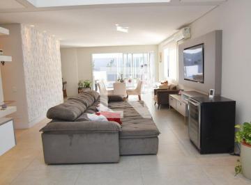 Photo 1 · Casa à Venda - Ermida, 3 Quartos, 315 m2