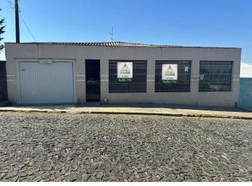 11717526116131_fhd.webp · Ampla casa à venda, no começo de Uvaranas, contendo 4 quartos