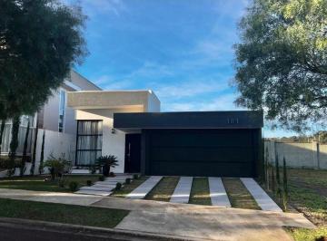 93193135-3434-4e23-b9a6-29e7bd0ad6901750535809391_fhd.webp · Casa à venda, com 3 quartos no condomínio Terras Alphaville em Ponta Grossa