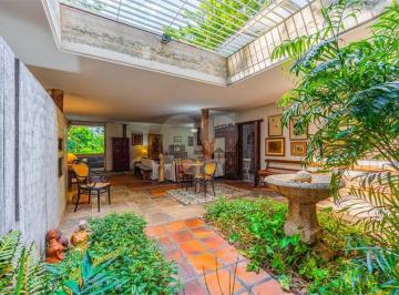 Imagem Principal · Casa histórica assinada por Vilanova Artigas na Chácara Monte Alegre.: Casa Elza Berquo