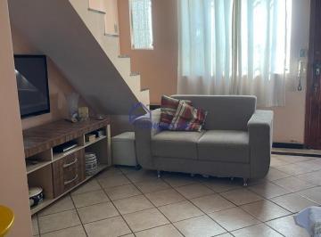 Casa · 70m² · 2 Quartos · 1 Vaga · Casa Geminada com entrada coletiva - 2 Quartos - 1 Vaga - Bairro Jardim Leblon