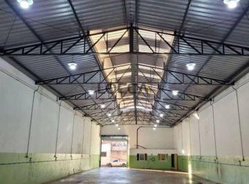 Comercial · 528m² · 3 Vagas · Galpão / Depósito / Armazém para alugar em Vila Carvalho de 528.00m² com 3 Garagens