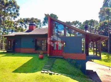 Casa · 295m² · 3 Quartos · 2 Vagas · Casa 3 dormitórios, 294m², num terreno de 1,6ha em Canela