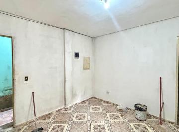 img0 · Casa com 2 Quarto(s) e 1 banheiro(s) para Alugar, 35 m² por R$ 1050 / Mês