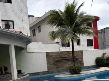 Casa · 132m² · 4 Quartos · 3 Vagas · Condomínio com 4 quartos à venda em Boqueirão - SP