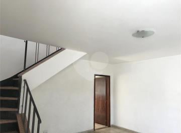 Imagem Principal · Sobrado à venda com 3 quartos em Vila Nivi, São Paulo