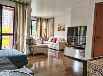 Apartamento de 3 quartos, Florianópolis · Apartamento Andar Inteiro com 3 Suítes no Centro de Florianópolis