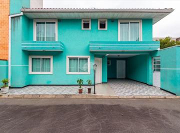 Casa de 3 quartos, · Sobrado em Condomínio Fechado com 3 Suítes e Espaço Gourmet no bairro Cajuru