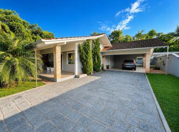 Casa · 224m² · 4 Quartos · 2 Vagas · Casa à venda no bairro Centro em Pomerode/SC