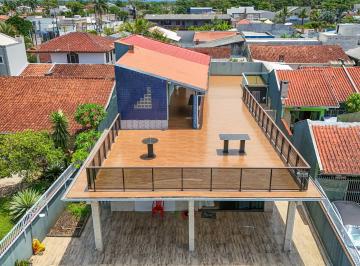 Terraço · Casa Ampla para toda familia - 4 Suites