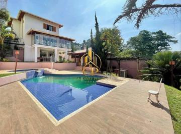 Casa · 947m² · 3 Quartos · 6 Vagas · Casa em condomínio com 3 suítes, piscina, área gourmet e 6 vagas