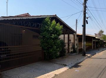 Casa de 3 quartos, Goiânia · Casa de 120 m² com 3 quartos à venda no Goiânia 2