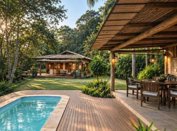 Casa de 3 quartos, Petrópolis · Casa com 3 quartos, à venda por R$ 2.050.000 - Pedro do Rio - Petrópolis/RJ