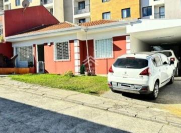 Casa · 95m² · 3 Quartos · 3 Vagas · Casa Jardim Amélia