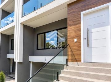 Casa · 224m² · 3 Quartos · 2 Vagas · Sobrado Tingui