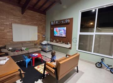 Foto 01 · Casa à Venda no Jardim Carolina em Ubatuba com 4 Quartos, Piscina, Edícula e 500 m² de Terreno